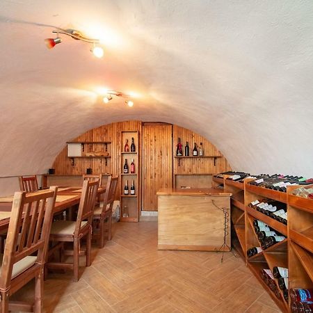 דירות Bed&Wine In The Center Of אורדאה מראה חיצוני תמונה